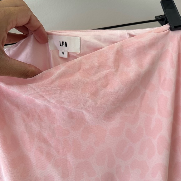 LPA Lucy Skirt in Pink Leopard - Picture 6 of 7